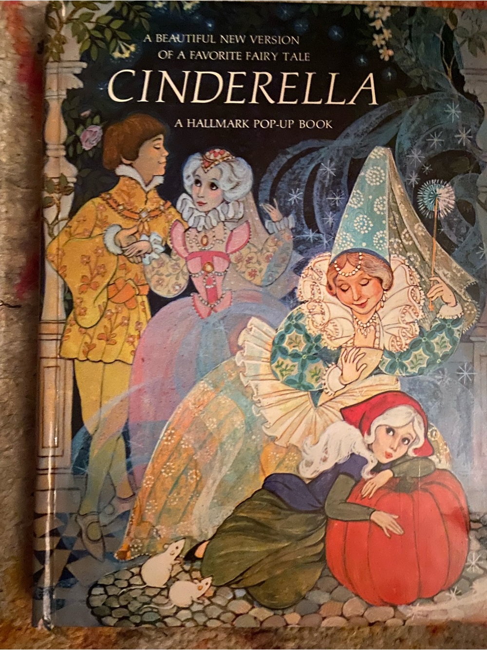 Vintage 70s 1970s illus Fairy Tale Tales Cinderella Hallmark Pop-Up Pop Up Book